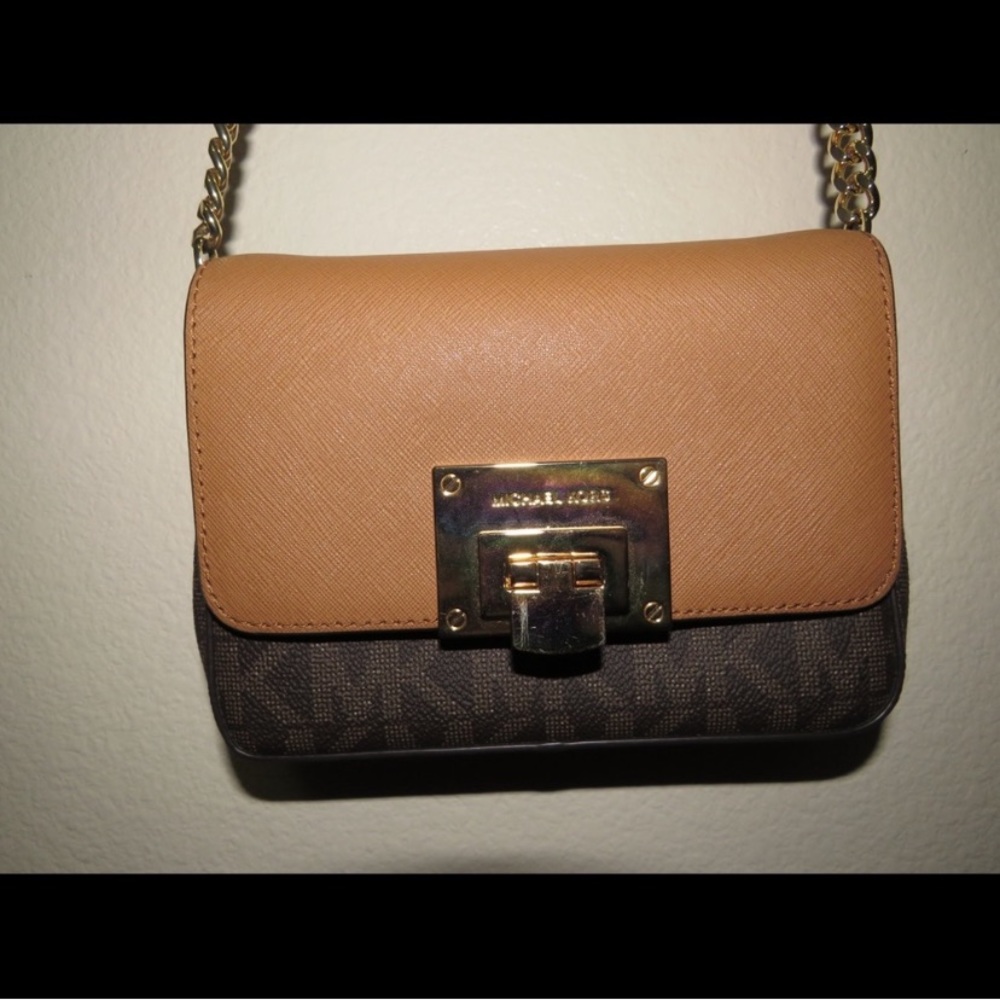 Michael Kors Crossbody Bag